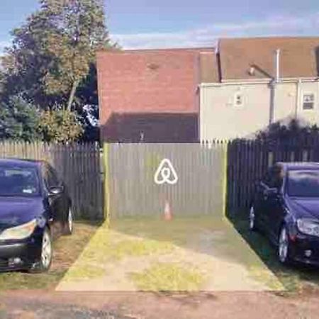 Belleville Three Bed One Bath Apt 25 Mins To Nyc מראה חיצוני תמונה